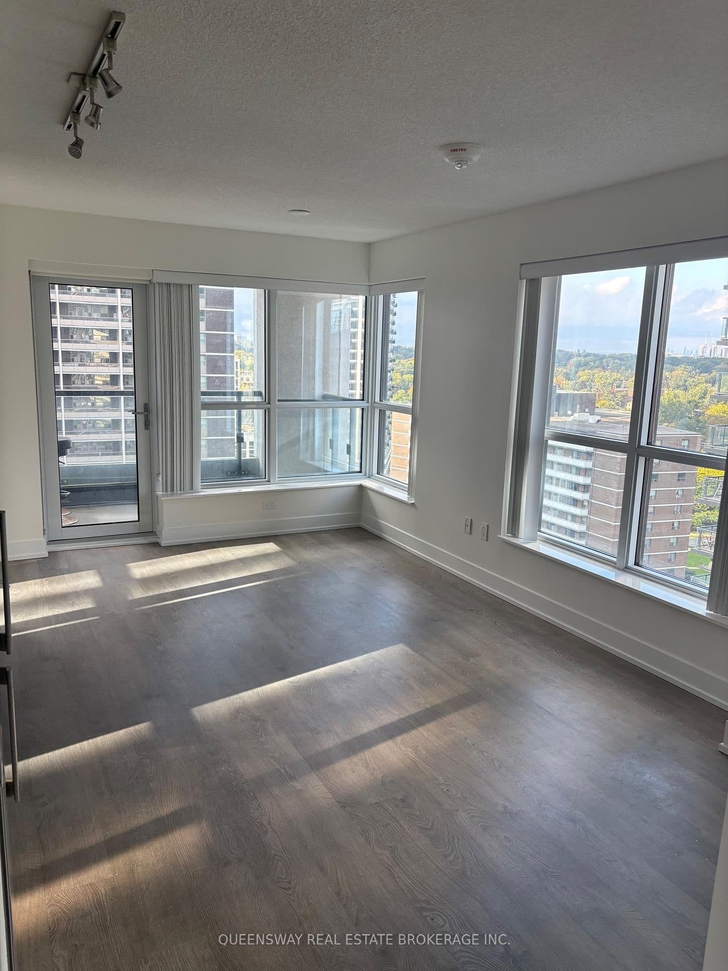 7 Mabelle Avenue, Unit 1504 thumbnail 30