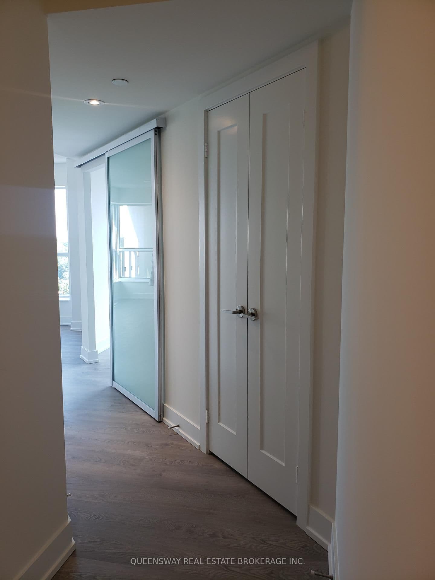 7 Mabelle Avenue, Unit 1504 thumbnail 6