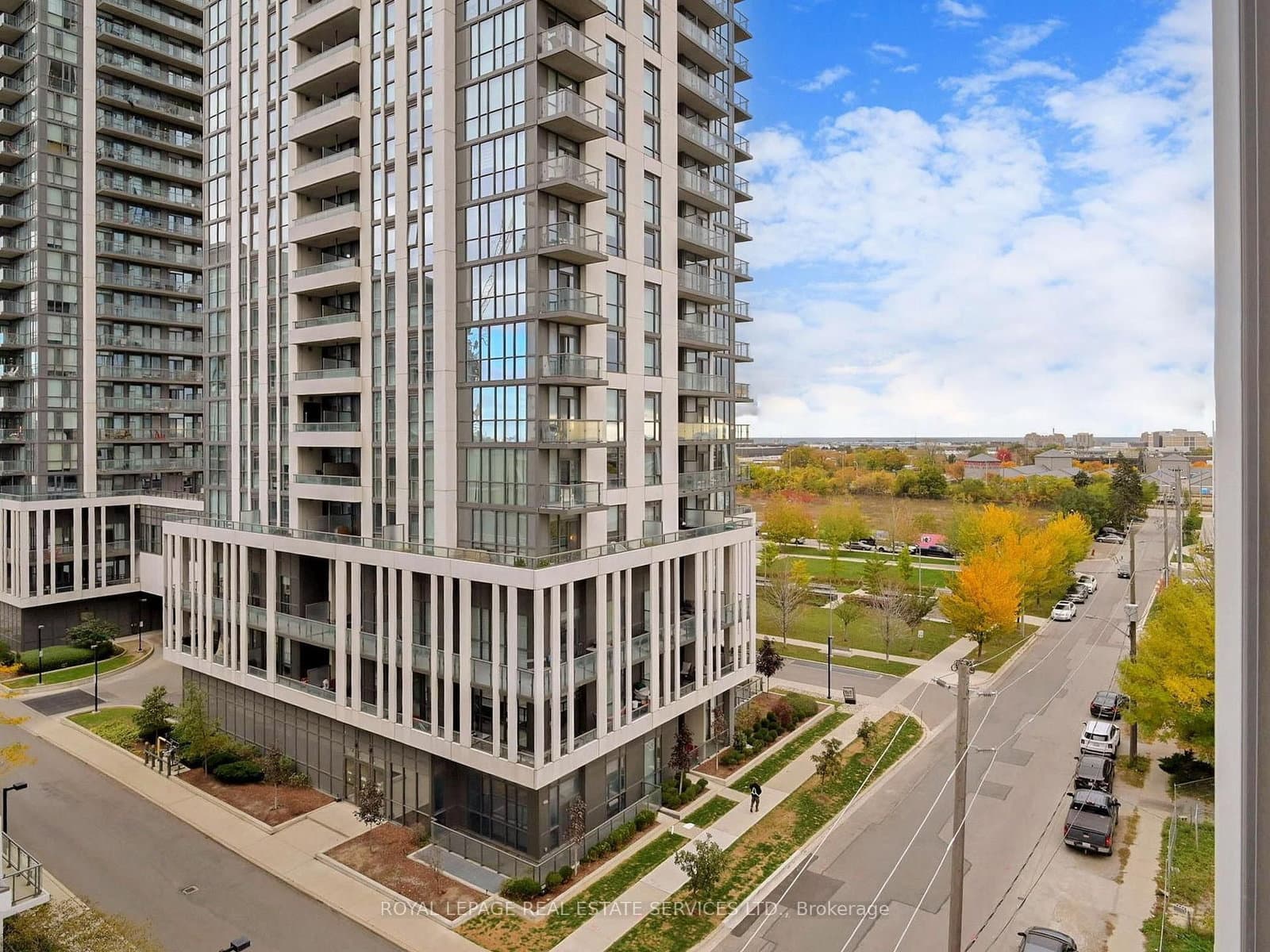 1195 The Queensway, Unit 614 thumbnail 32