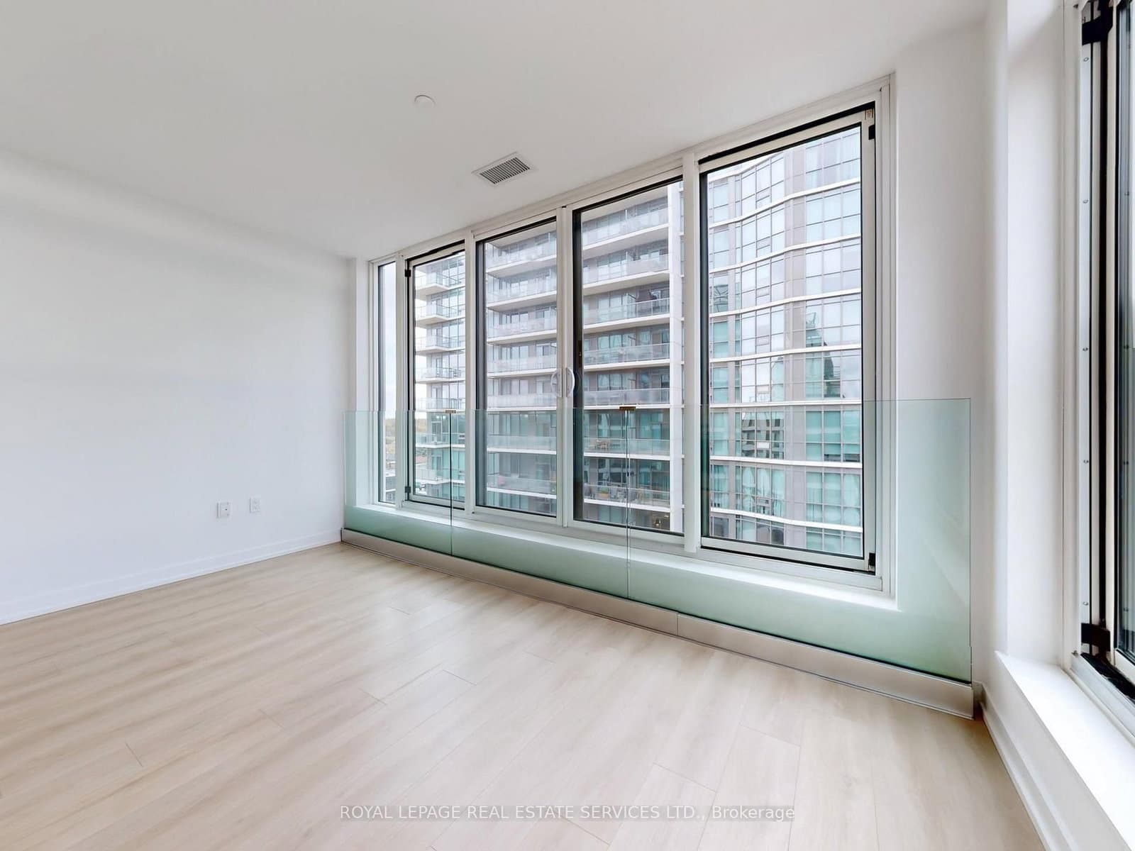 1195 The Queensway, Unit 614 thumbnail 5