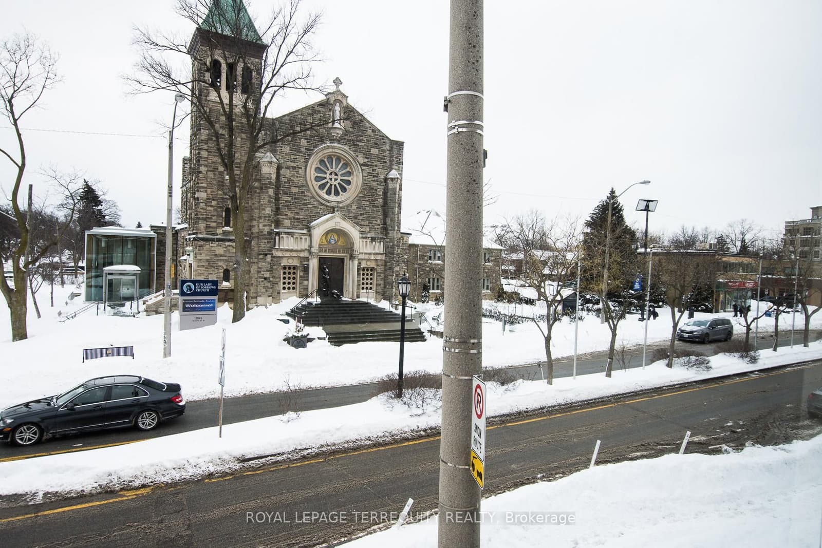 3042 Bloor Street W, Unit A2 thumbnail 17
