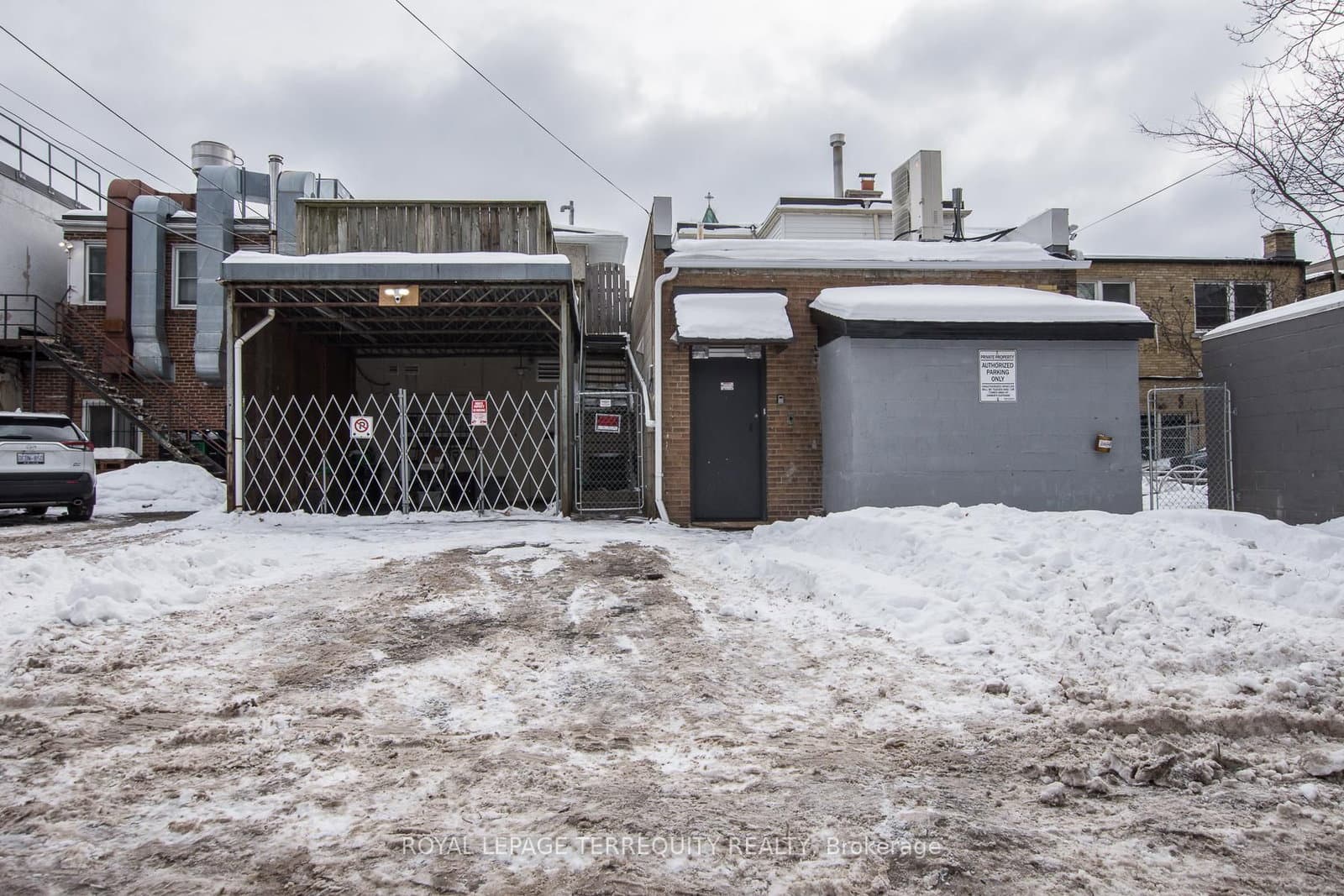3042 Bloor Street W, Unit A2 thumbnail 21