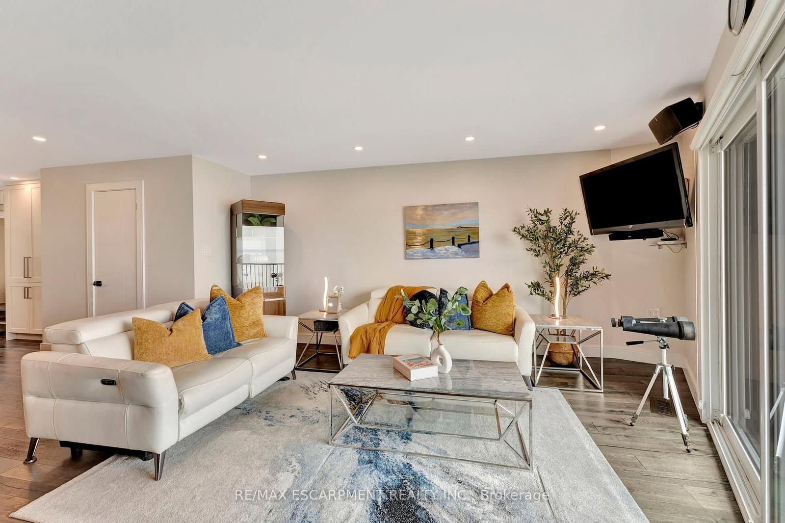 2136 Old Lakeshore Road, Unit 3 thumbnail 14