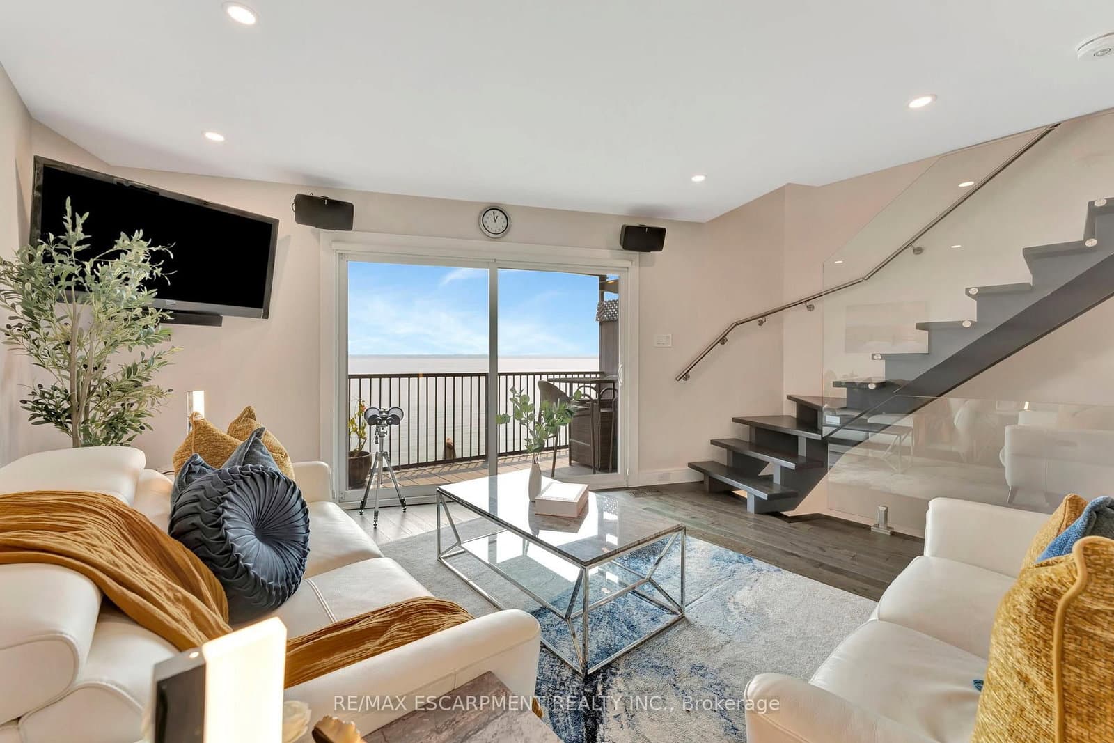 2136 Old Lakeshore Road, Unit 3 thumbnail 16