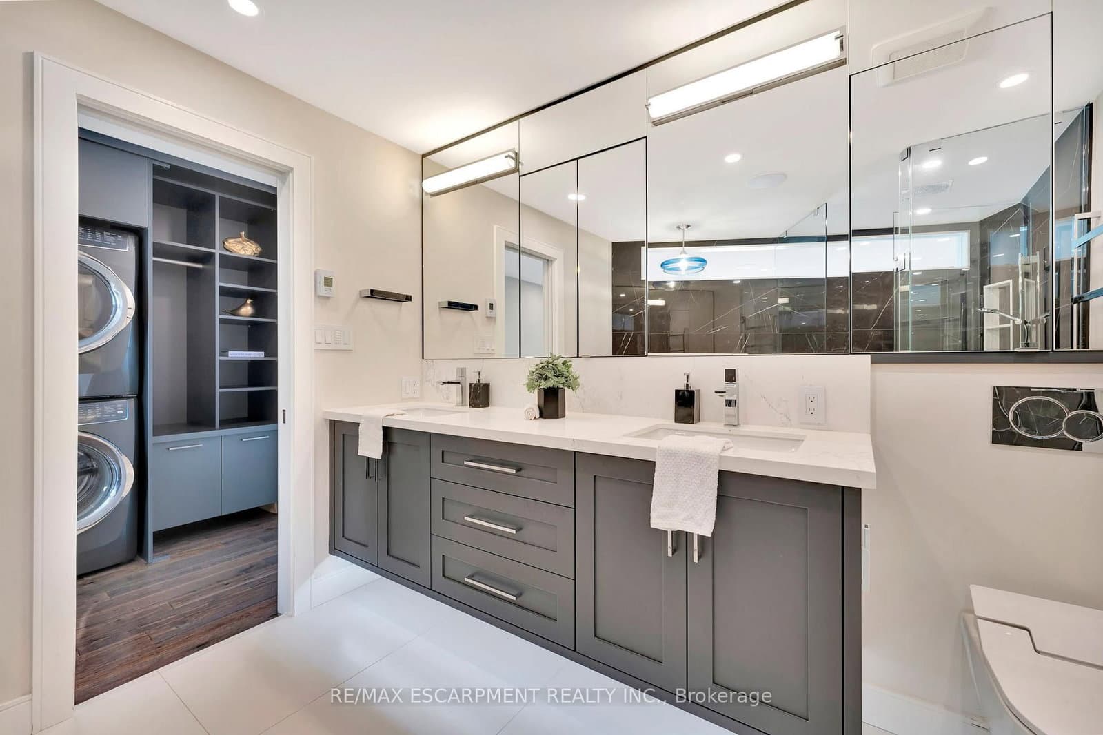 2136 Old Lakeshore Road, Unit 3 thumbnail 23