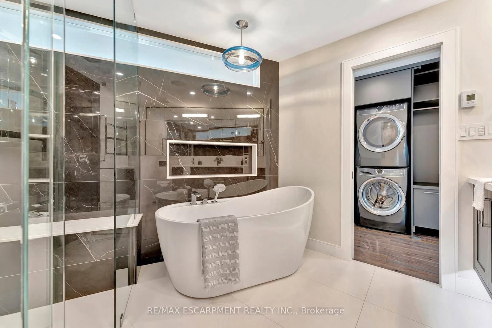 2136 Old Lakeshore Road, Unit 3 thumbnail 24