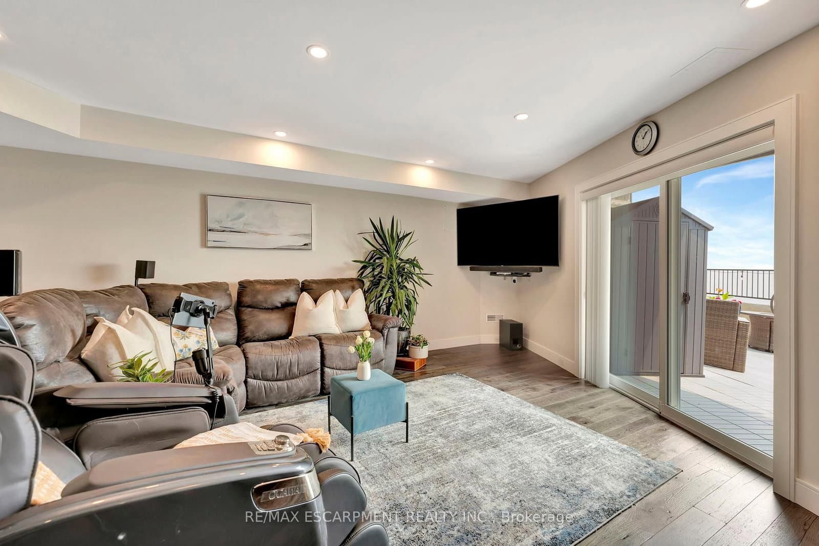 2136 Old Lakeshore Road, Unit 3 thumbnail 28