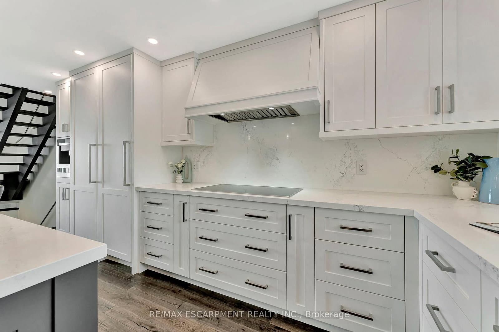 2136 Old Lakeshore Road, Unit 3 thumbnail 9