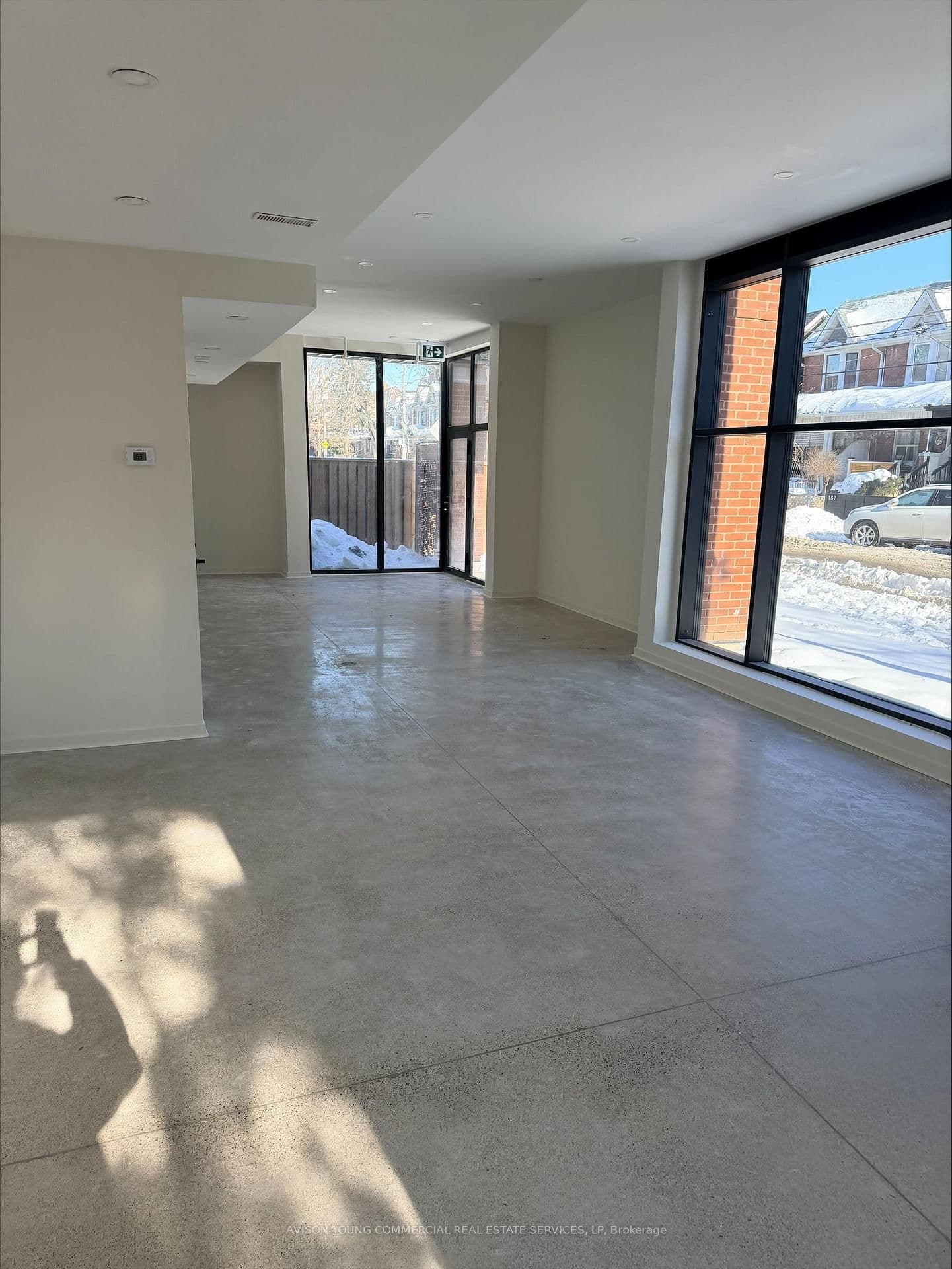 170 Perth Avenue W, Unit 4 thumbnail 7