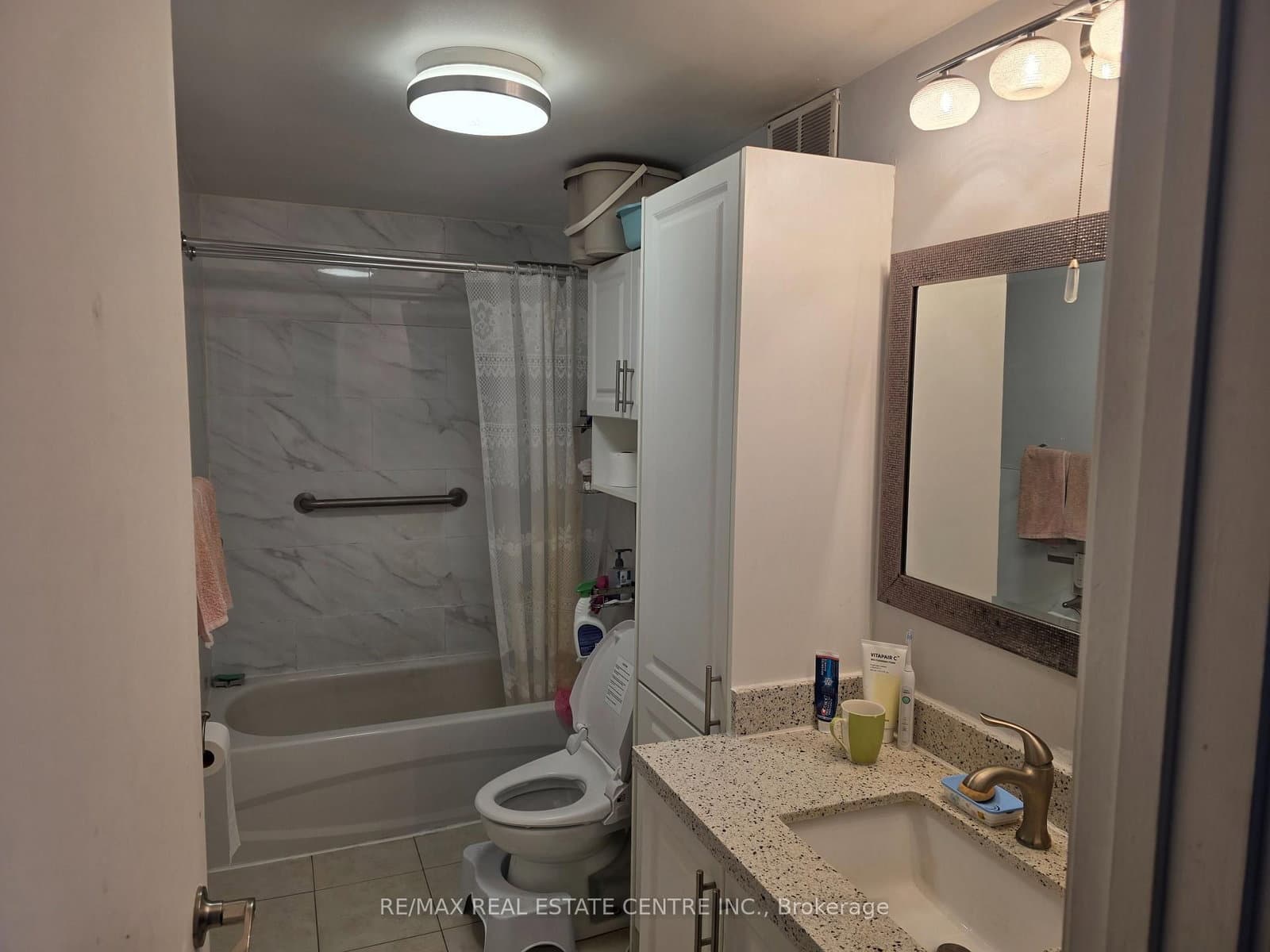 262 Jane Street thumbnail 19
