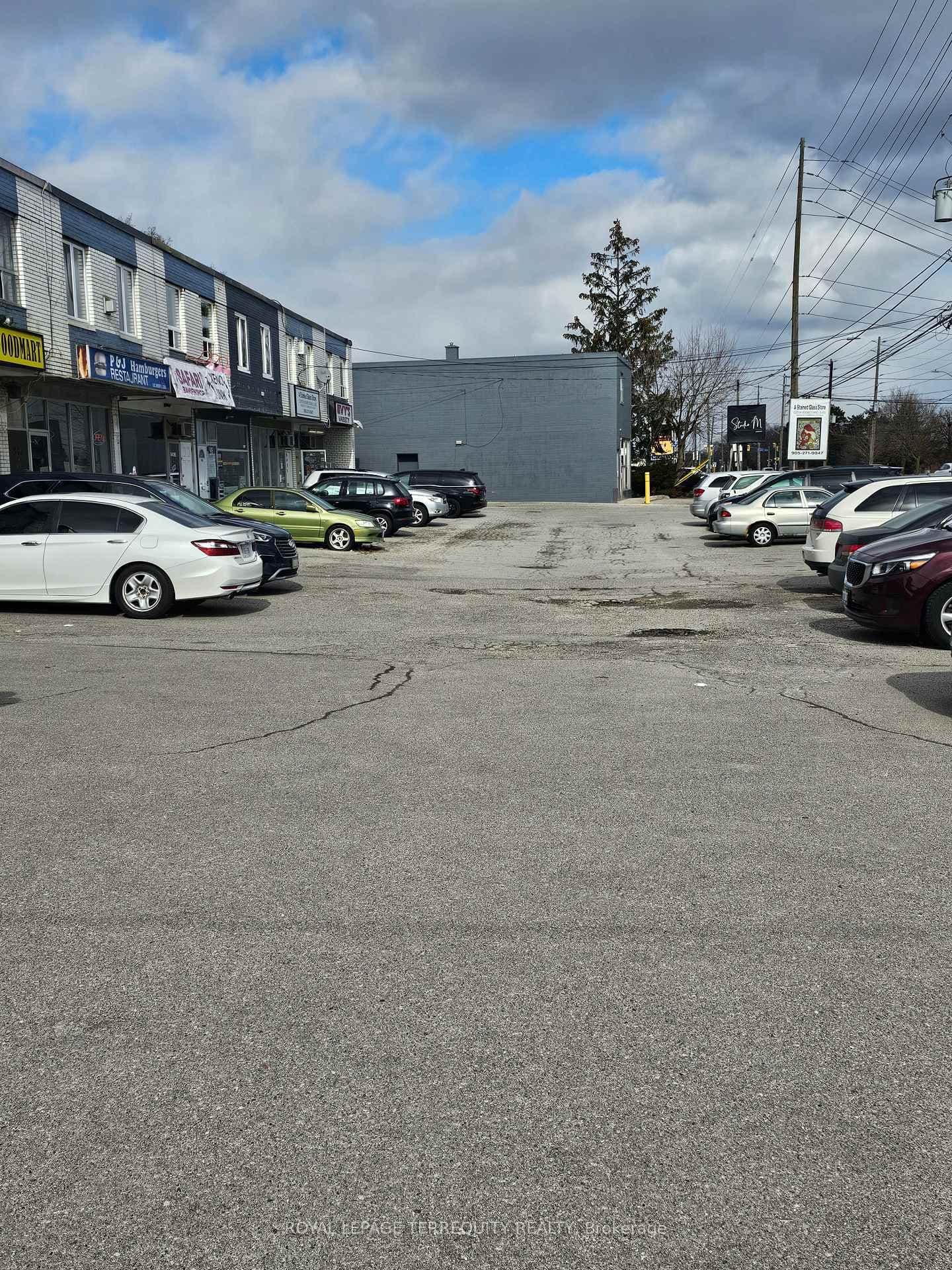 939 Lakeshore Road E thumbnail 3