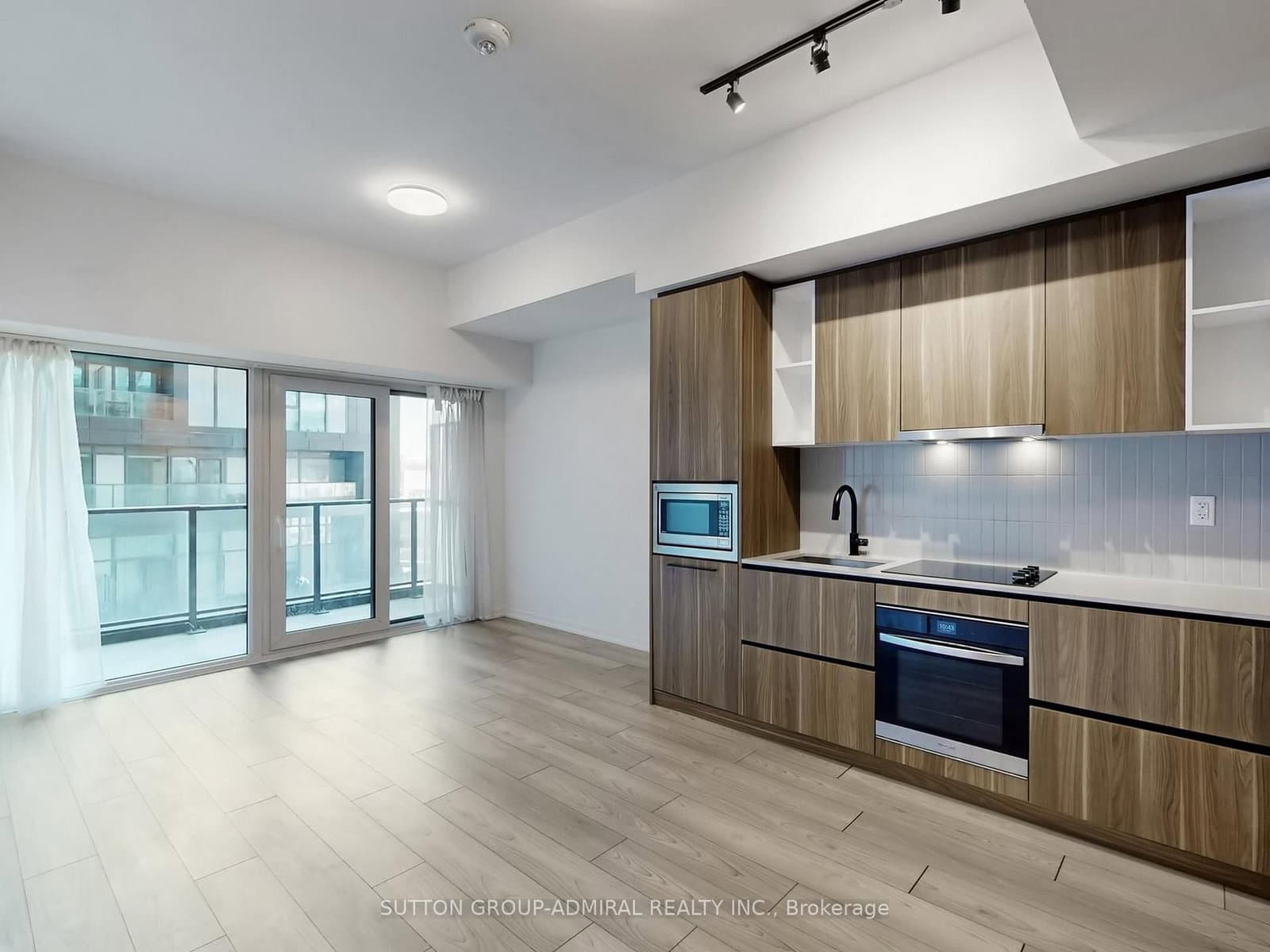 1285 DuPont Street, Unit 410 thumbnail 2