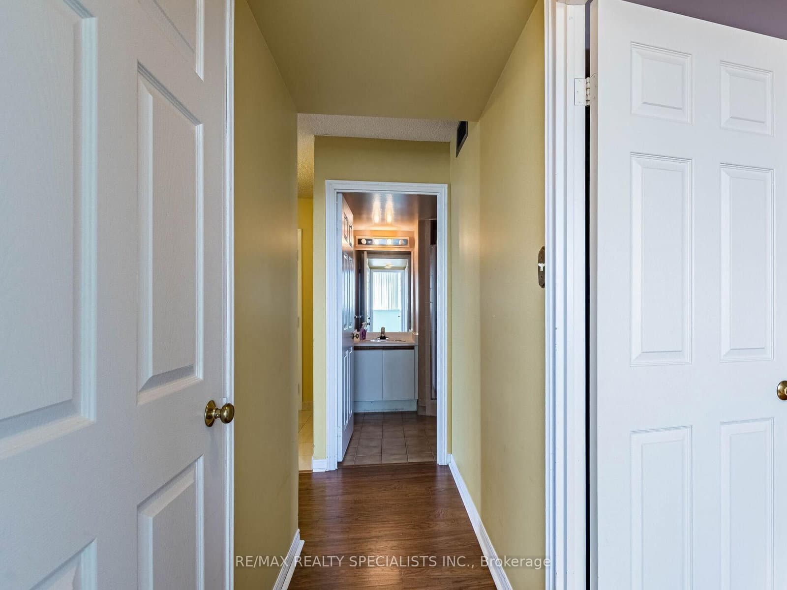 880 Dundas Street W, Unit 1002 thumbnail 26