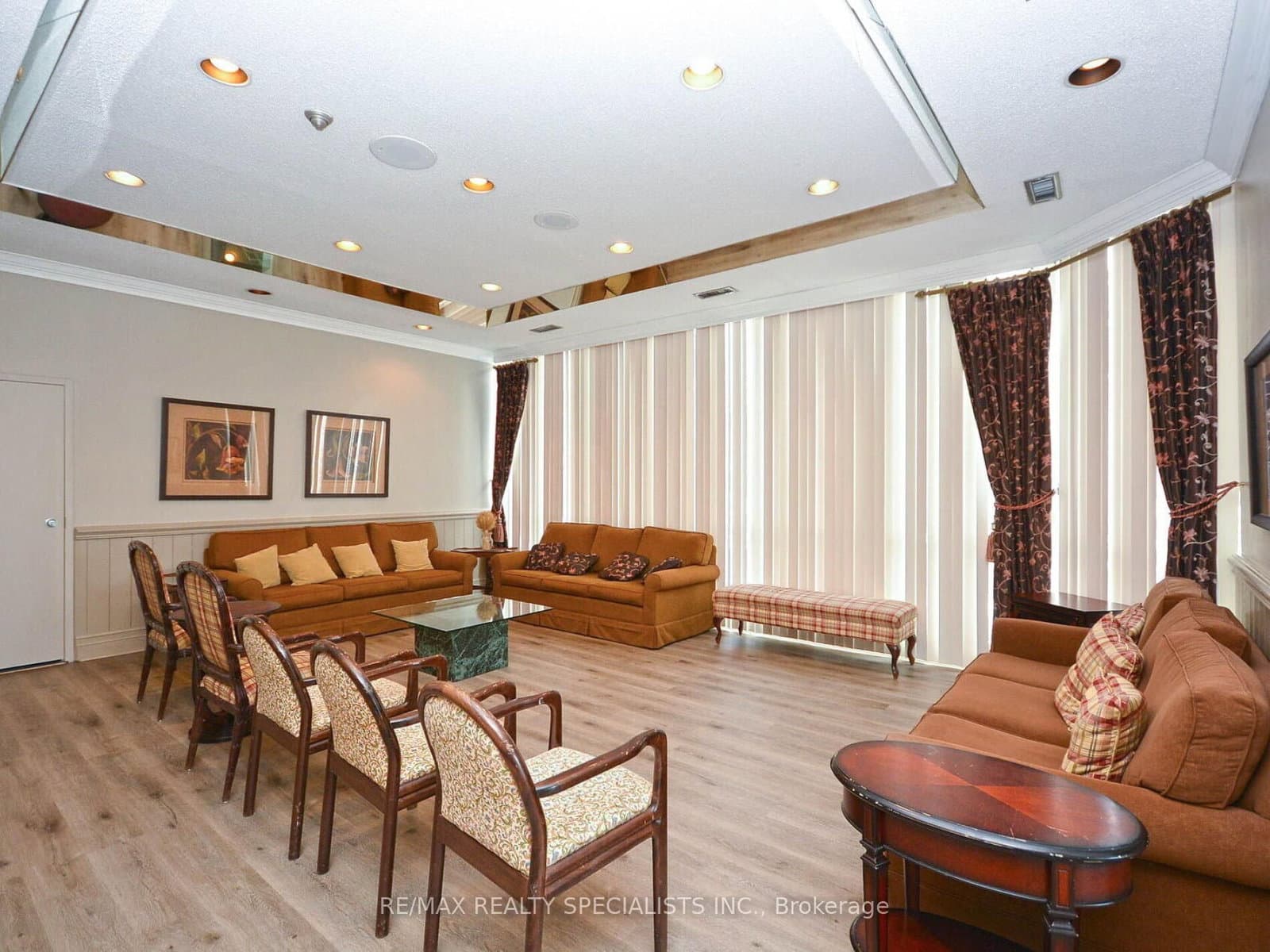 880 Dundas Street W, Unit 1002 thumbnail 33