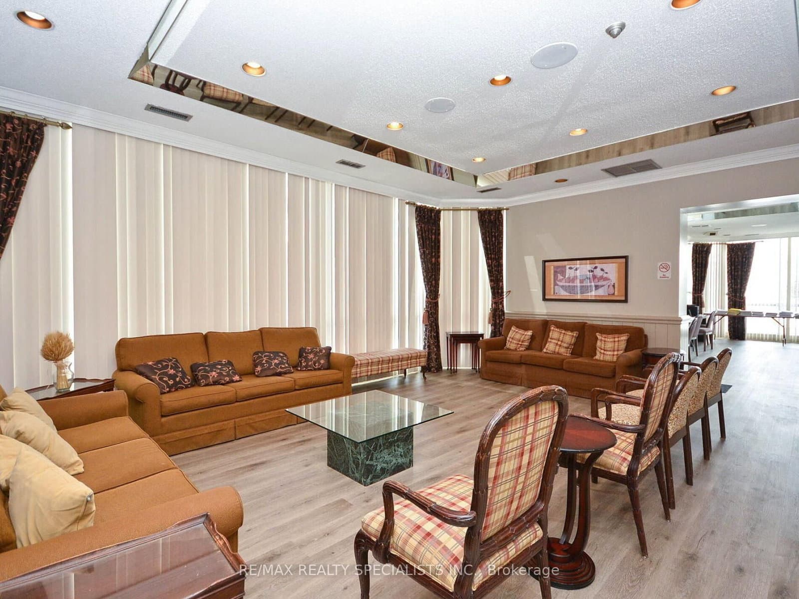 880 Dundas Street W, Unit 1002 thumbnail 34