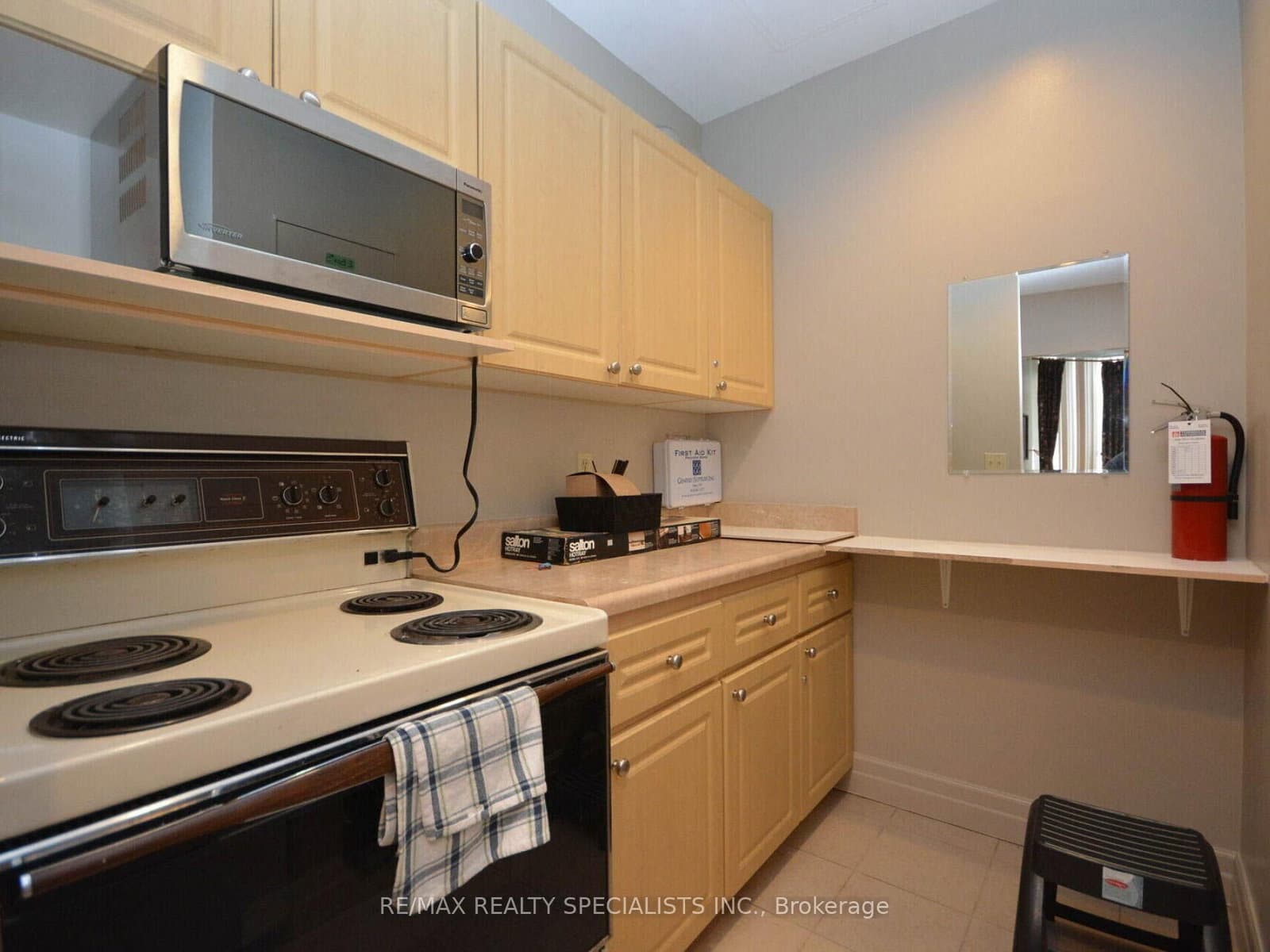 880 Dundas Street W, Unit 1002 thumbnail 36