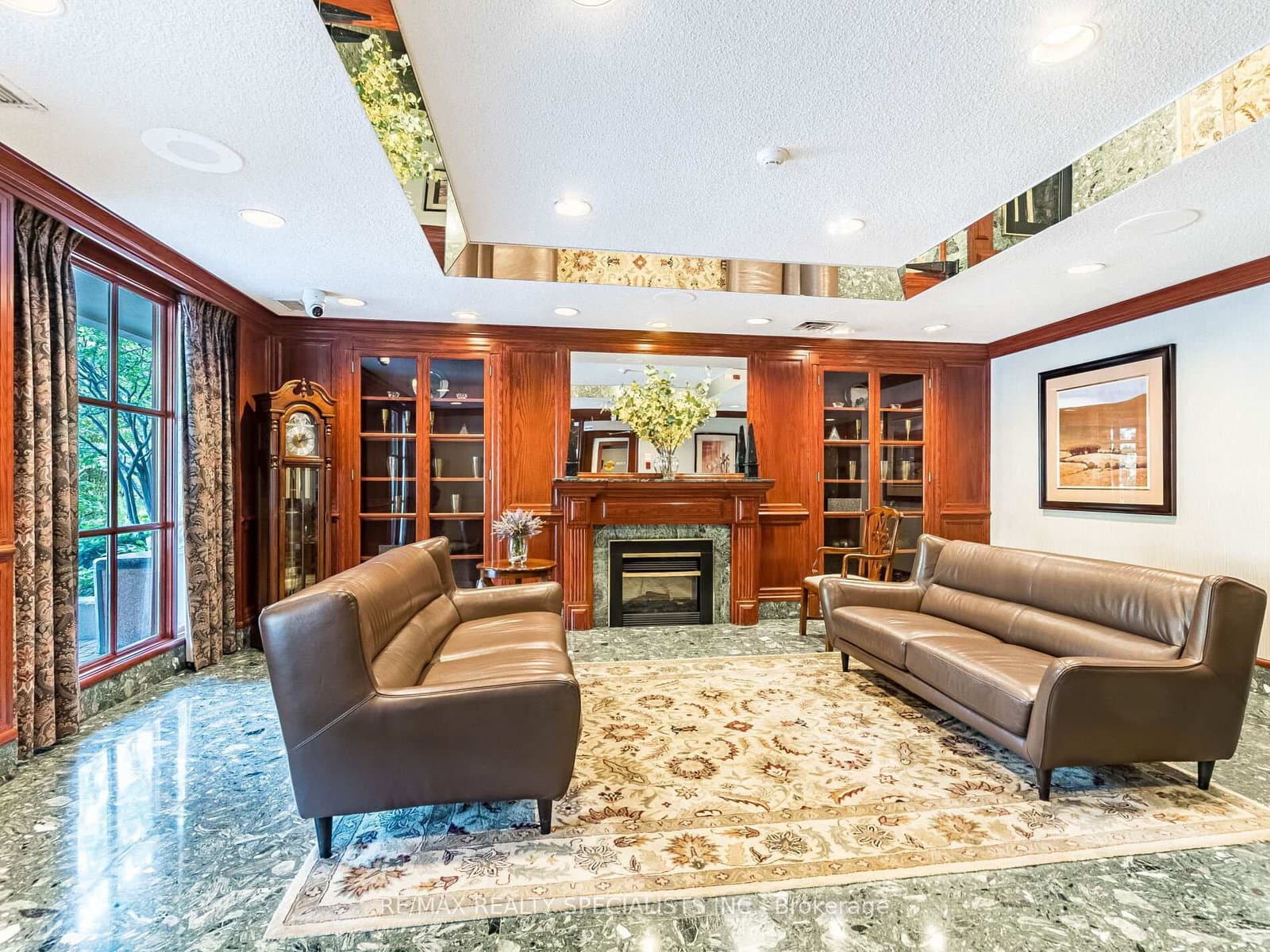 880 Dundas Street W, Unit 1002 thumbnail 4