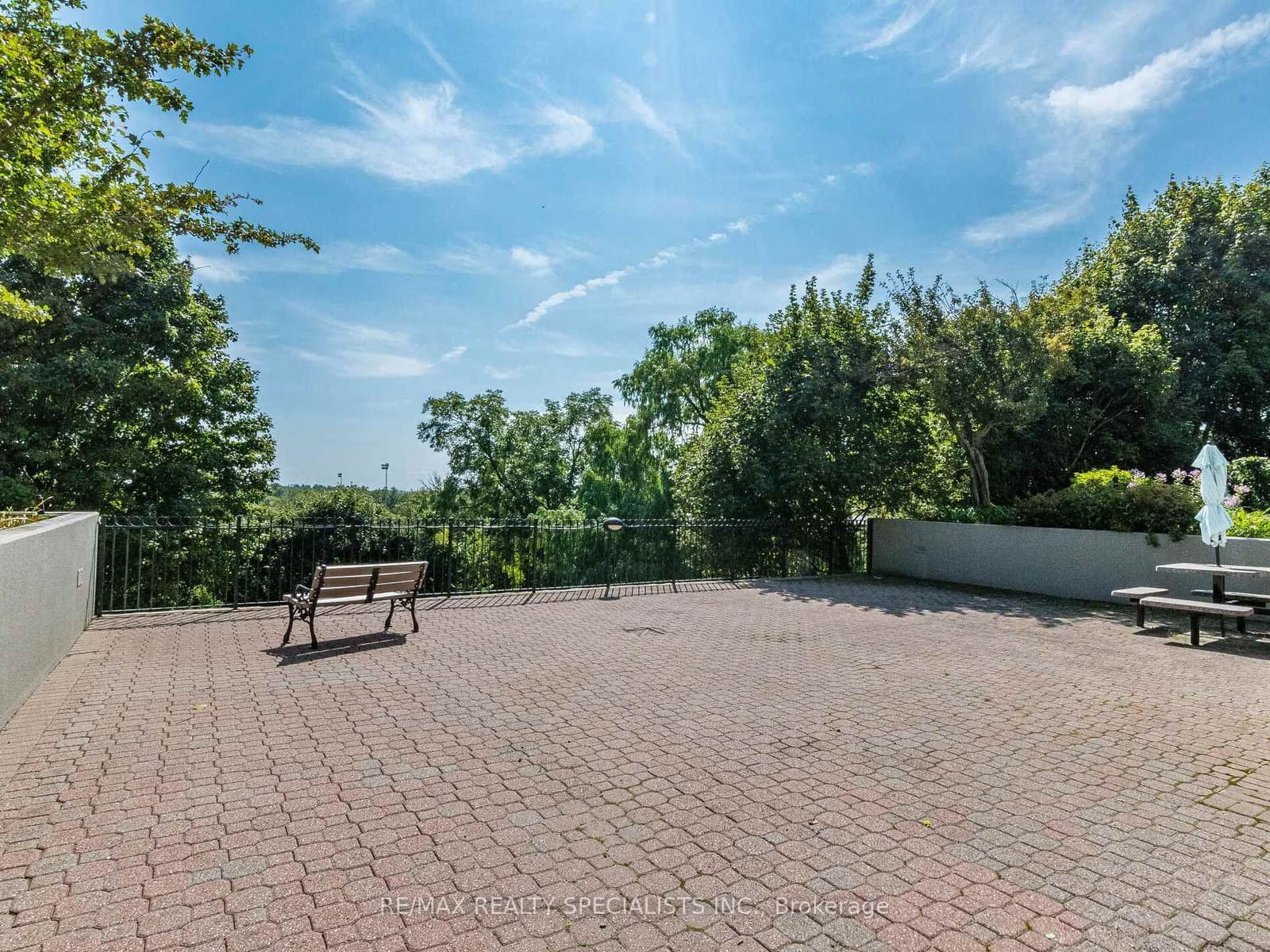 880 Dundas Street W, Unit 1002 thumbnail 46