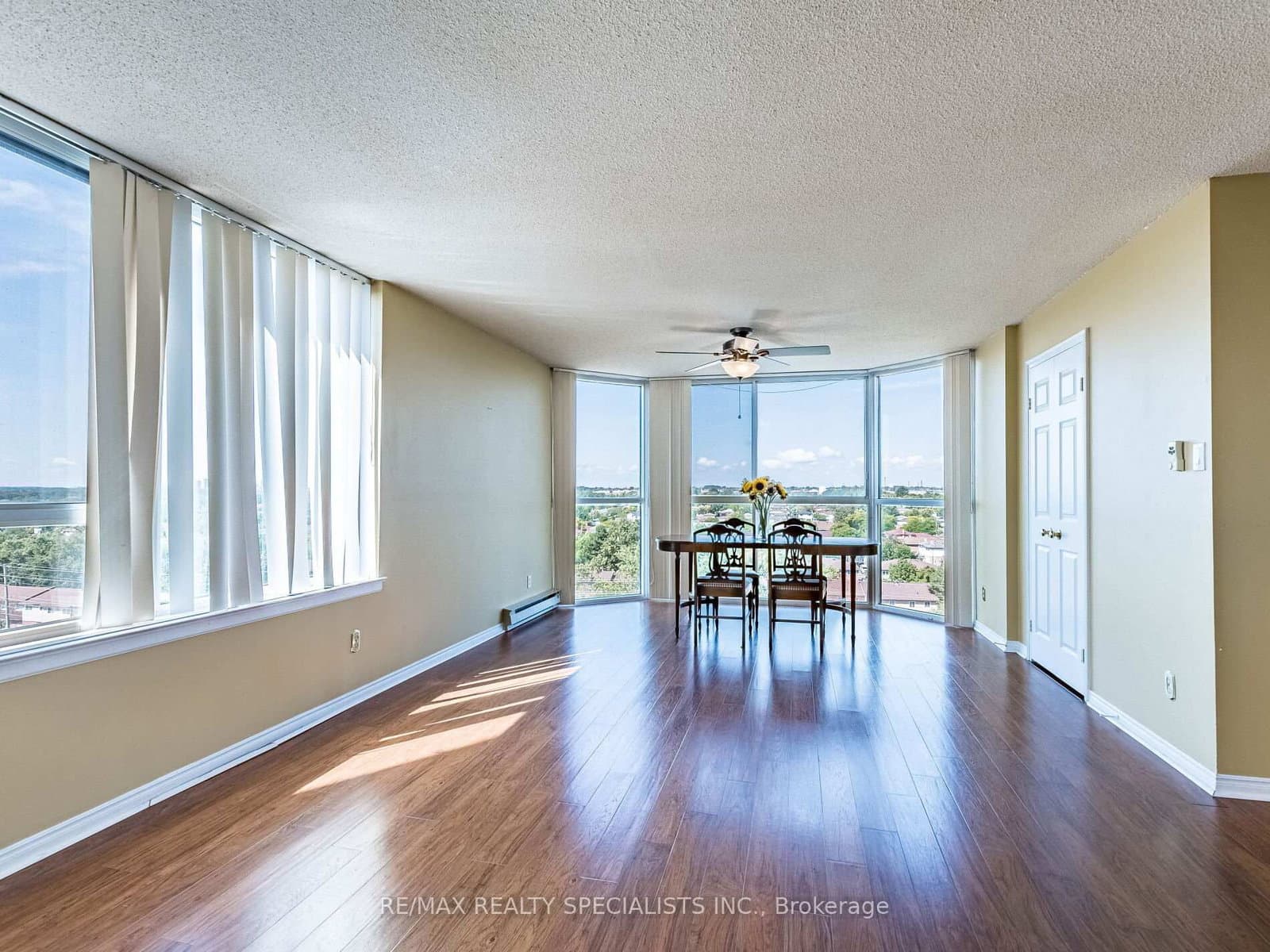880 Dundas Street W, Unit 1002 thumbnail 9