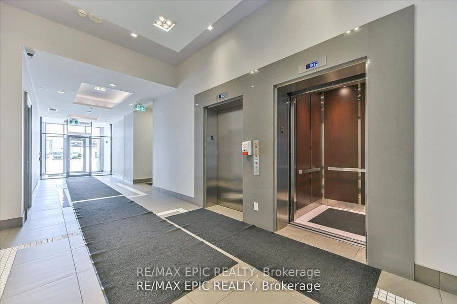 16 McAdam Avenue, Unit 204 thumbnail 4