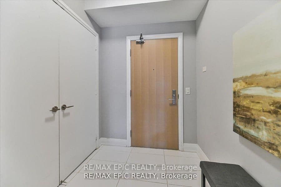 16 McAdam Avenue, Unit 204 thumbnail 5