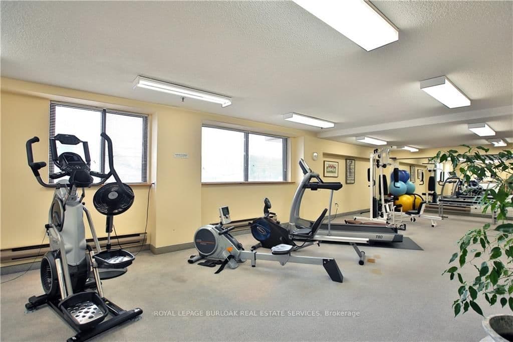 102 Bronte Road, Unit 303 thumbnail 17