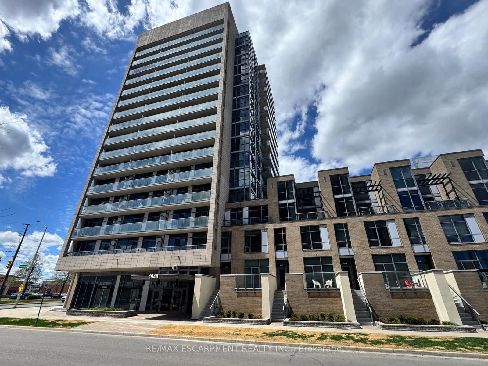 1940 Ironstone Drive, Unit 809 - Image 1