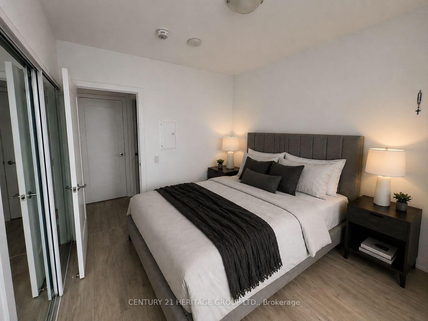 65 Annie Craig Drive, Unit 402 thumbnail 10