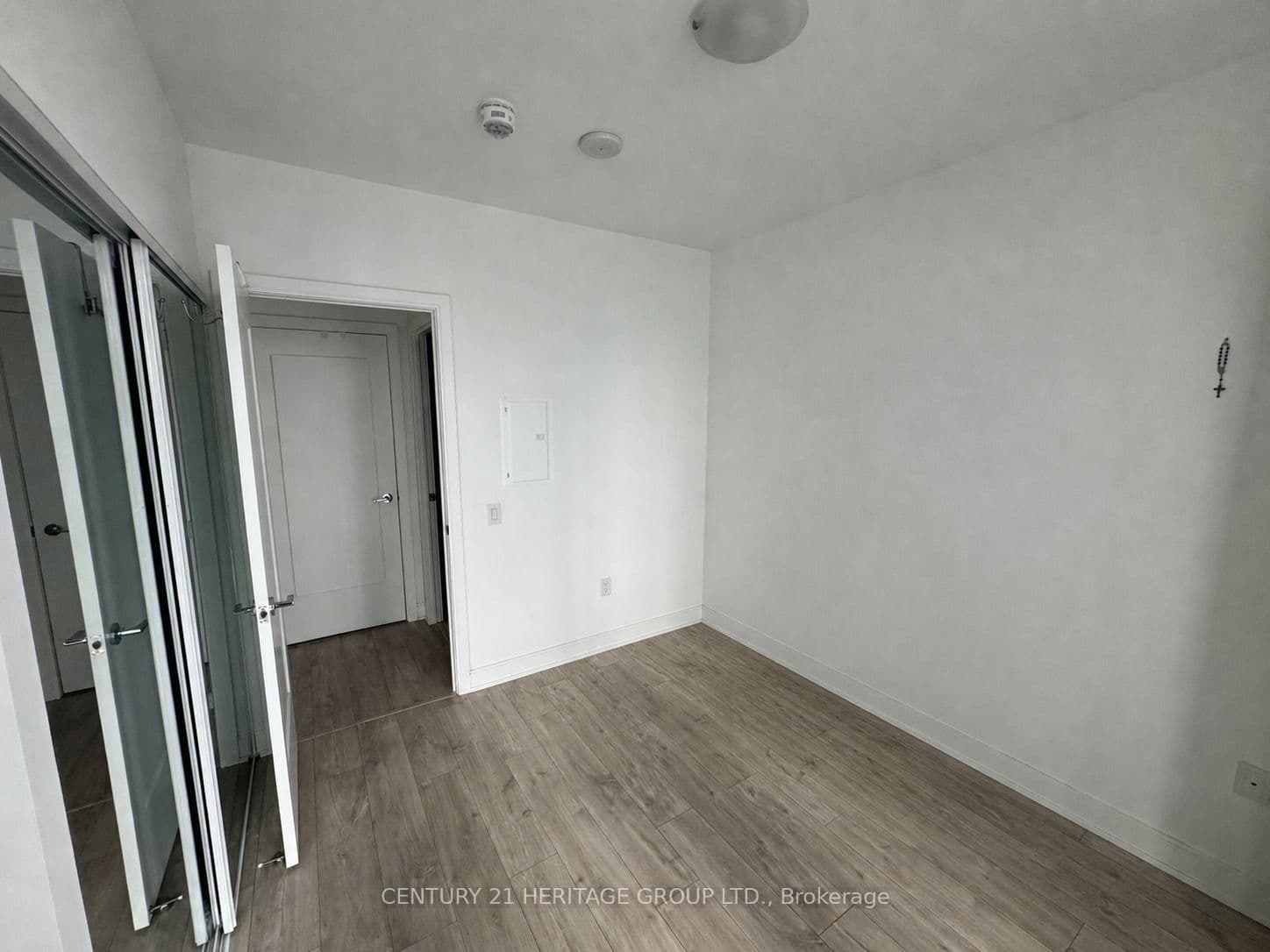 65 Annie Craig Drive, Unit 402 thumbnail 5