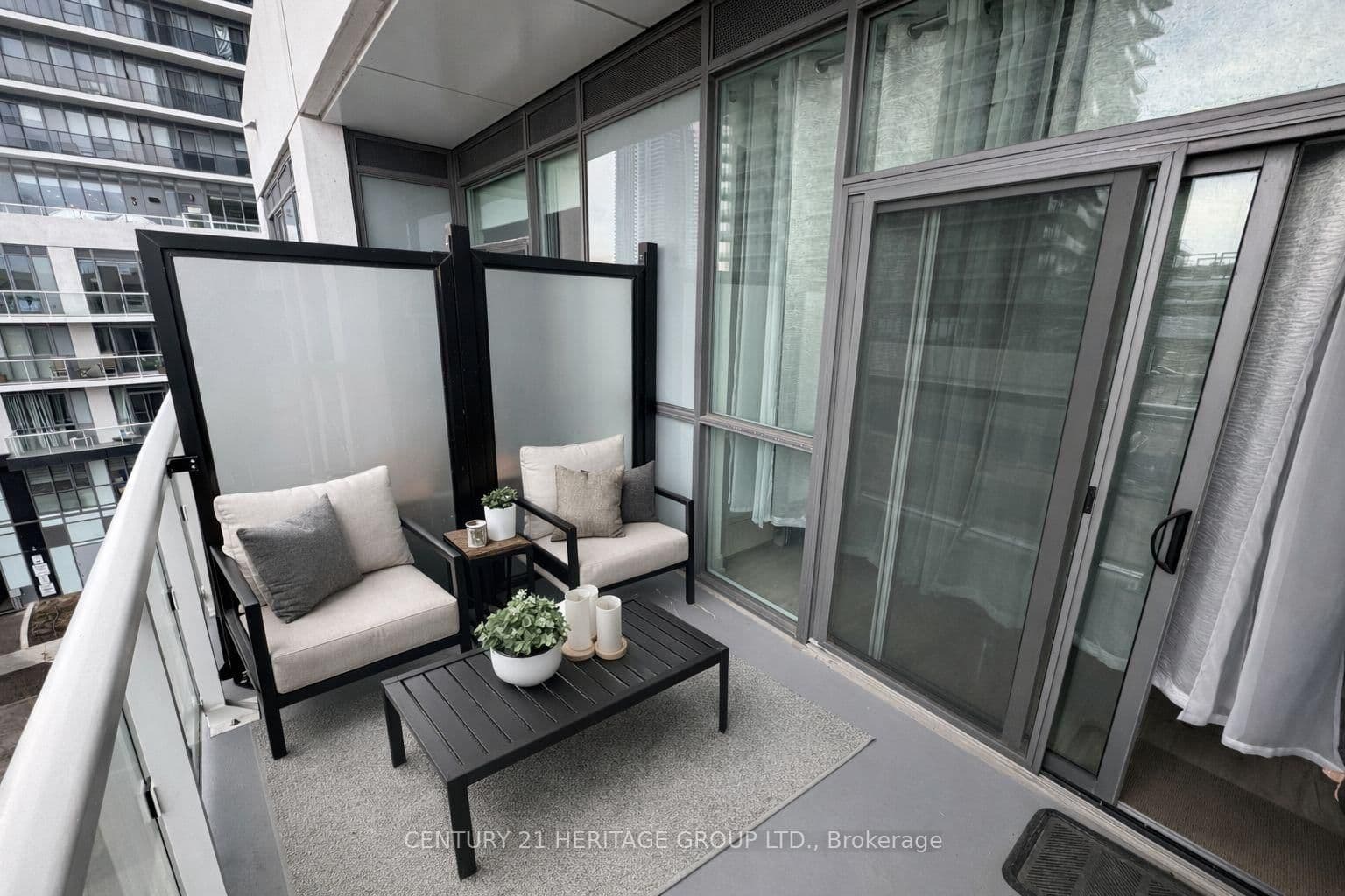 65 Annie Craig Drive, Unit 402 thumbnail 8