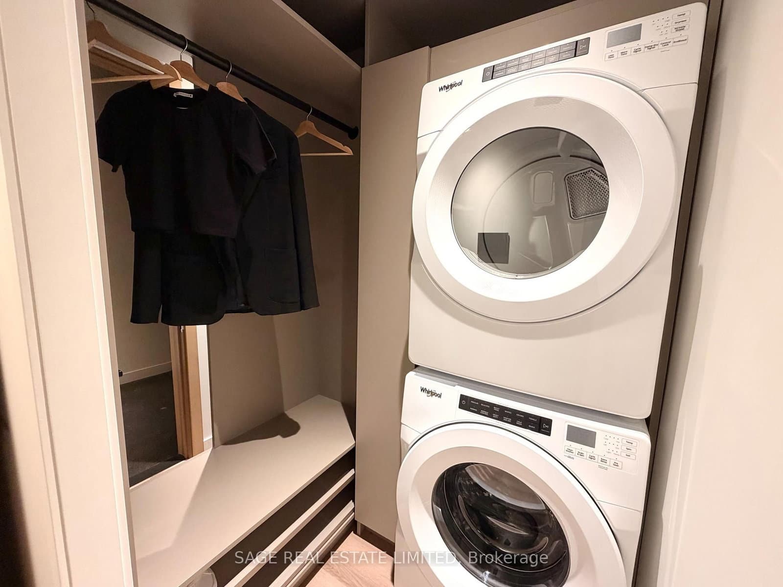 8 Temple Avenue, Unit 112 thumbnail 13