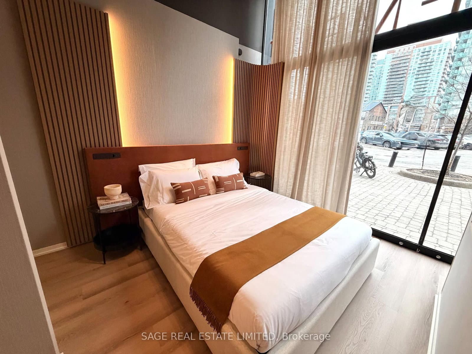 8 Temple Avenue, Unit 112 thumbnail 16