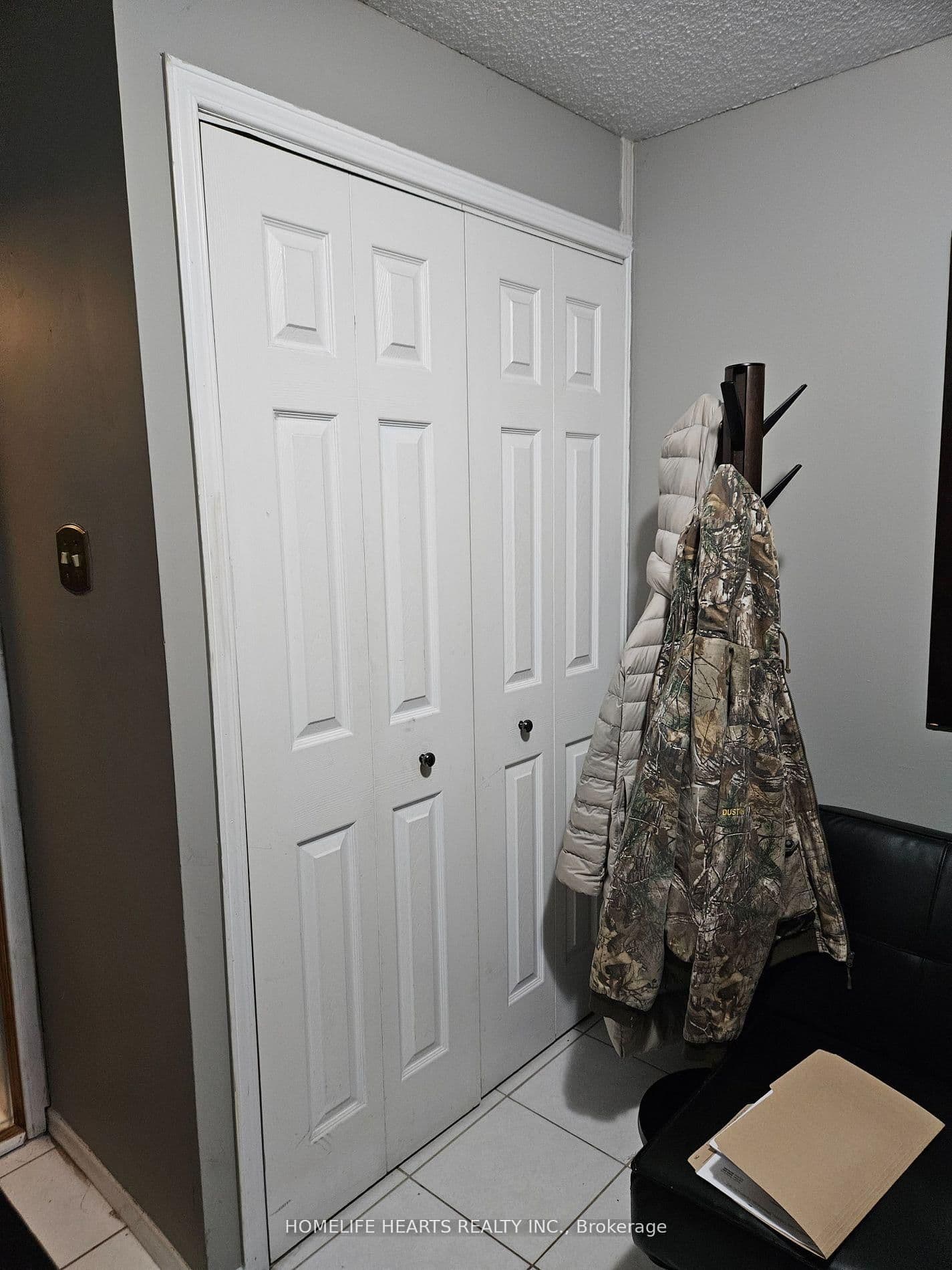 1051 Cedarglen Gate, Unit 7 thumbnail 5