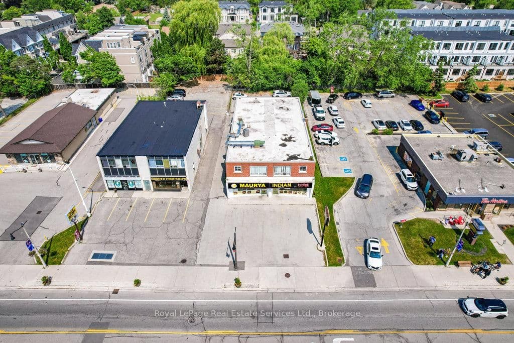 2307 - 2309 Lakeshore Road W thumbnail 9