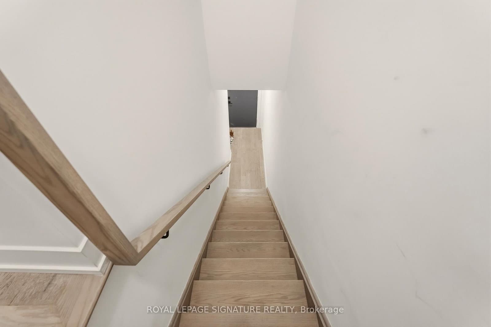 1062 Douglas McCurdy Common, Unit 227 thumbnail 4