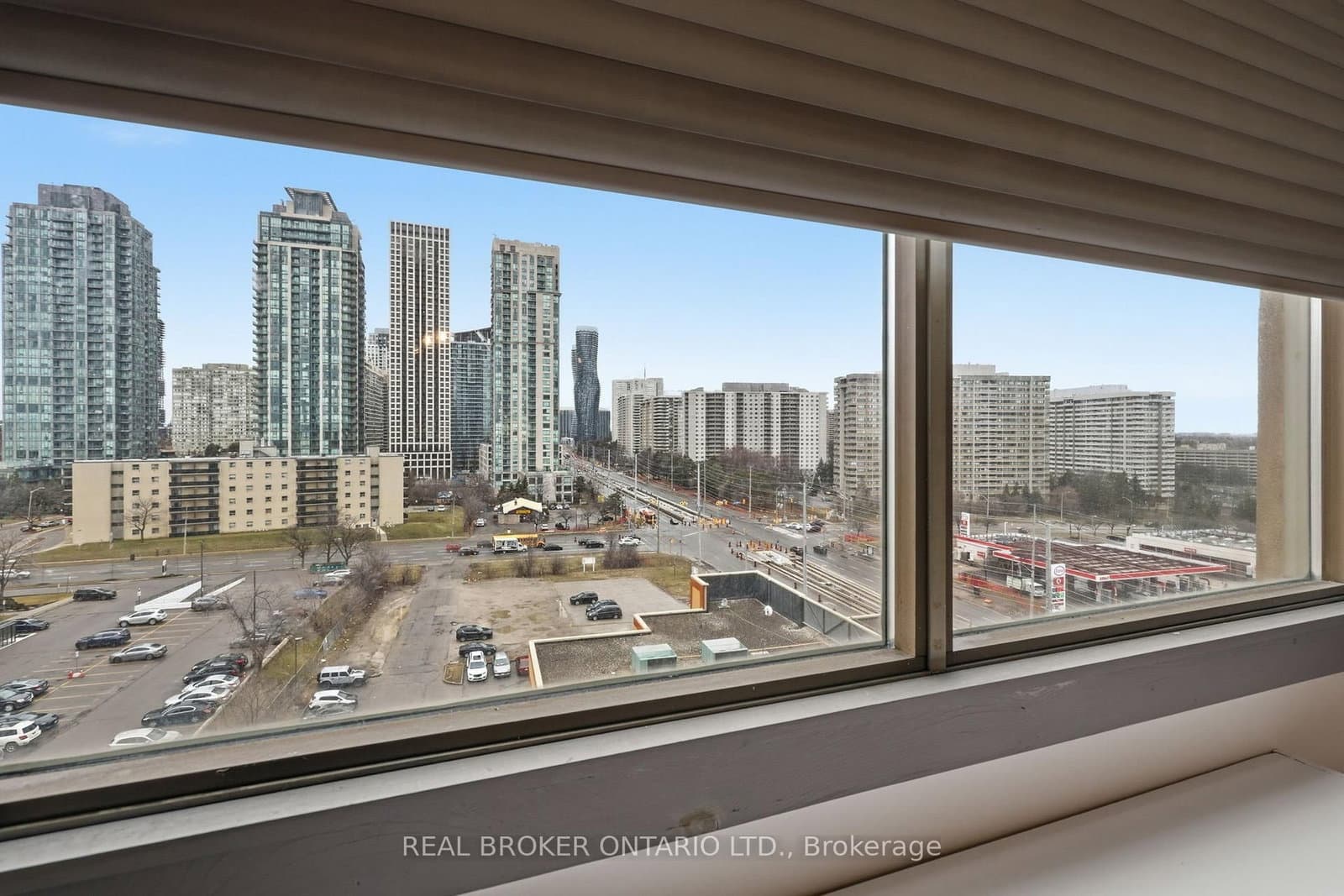 25 Fairview Road W, Unit 1103 thumbnail 15