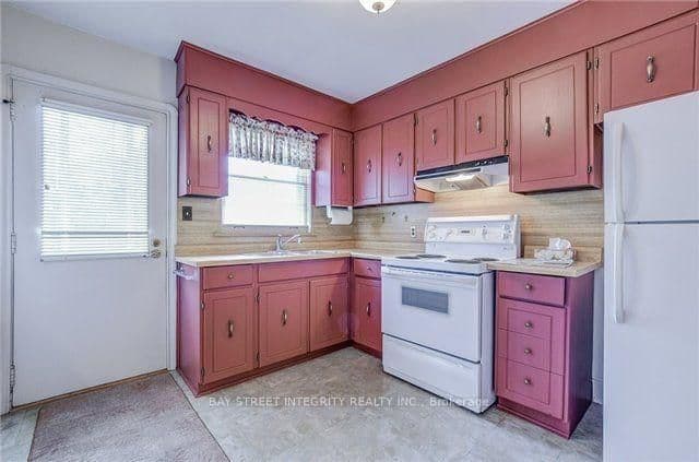 889 Royal York Road thumbnail 9