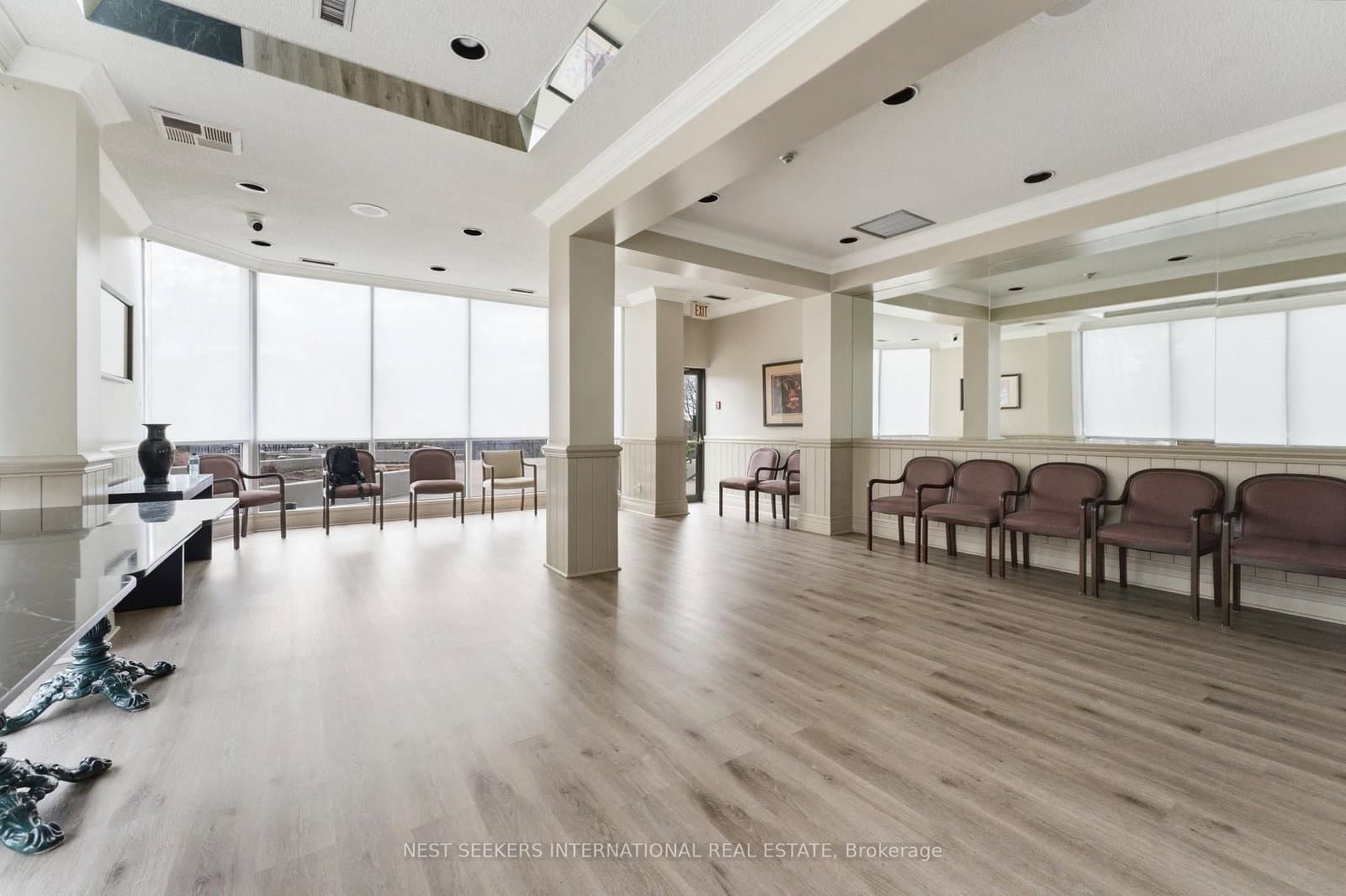 880 Dundas Street W, Unit 1604 thumbnail 22