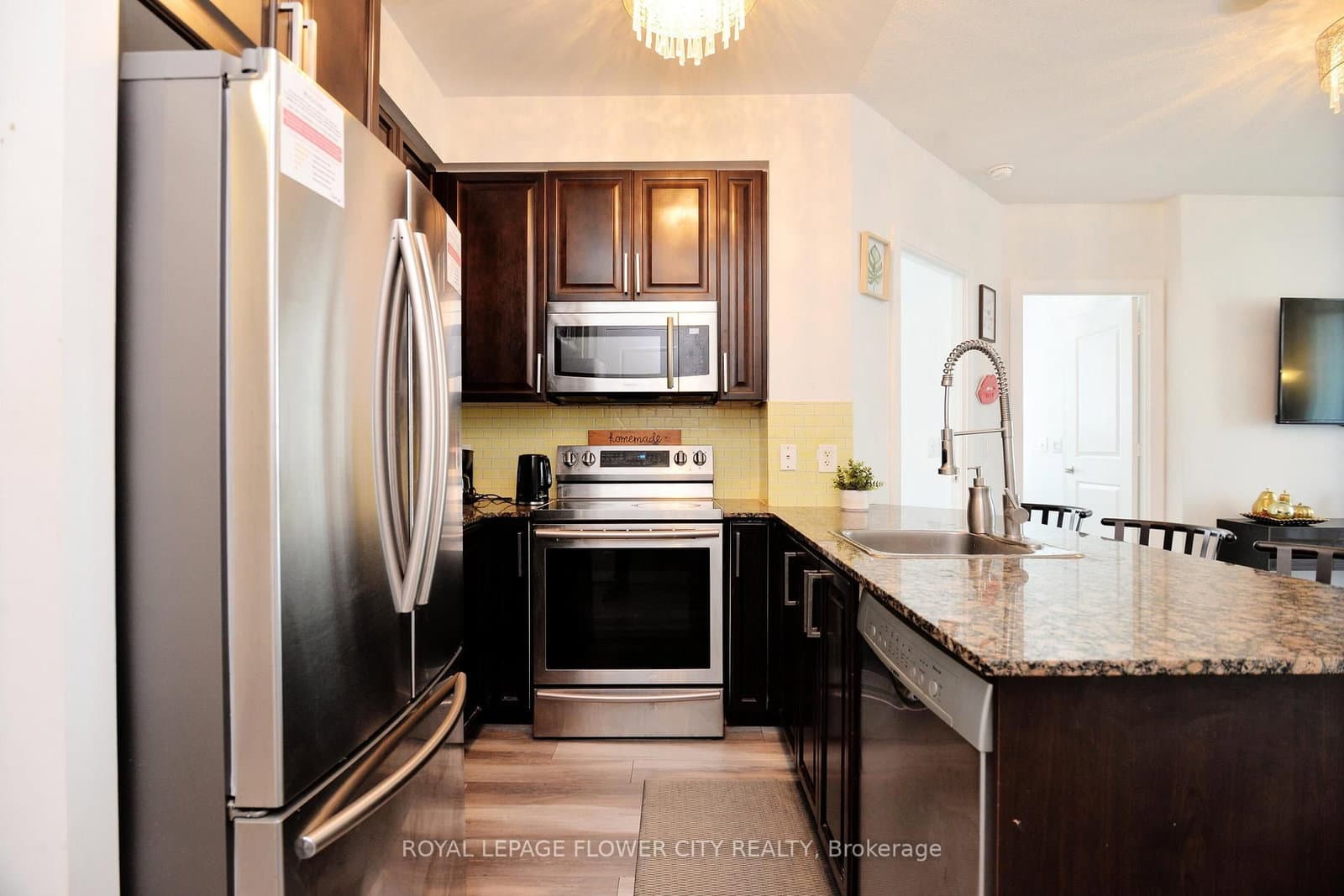 330 Burnhamthorpe Road W, Unit 1902 thumbnail 14
