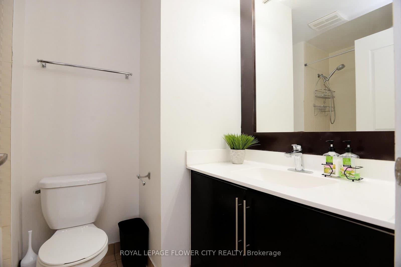 330 Burnhamthorpe Road W, Unit 1902 thumbnail 23