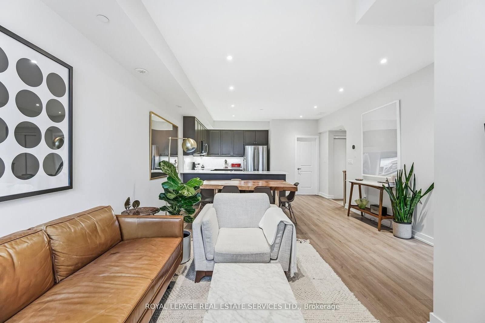 8 Drummond Street, Unit 402 thumbnail 12
