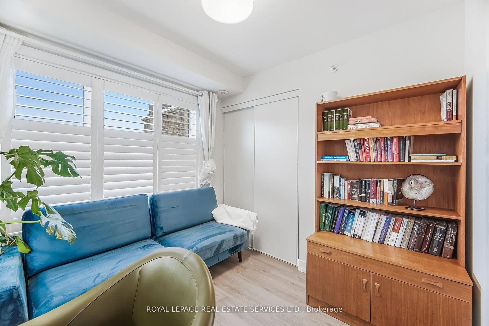 8 Drummond Street, Unit 402 thumbnail 23