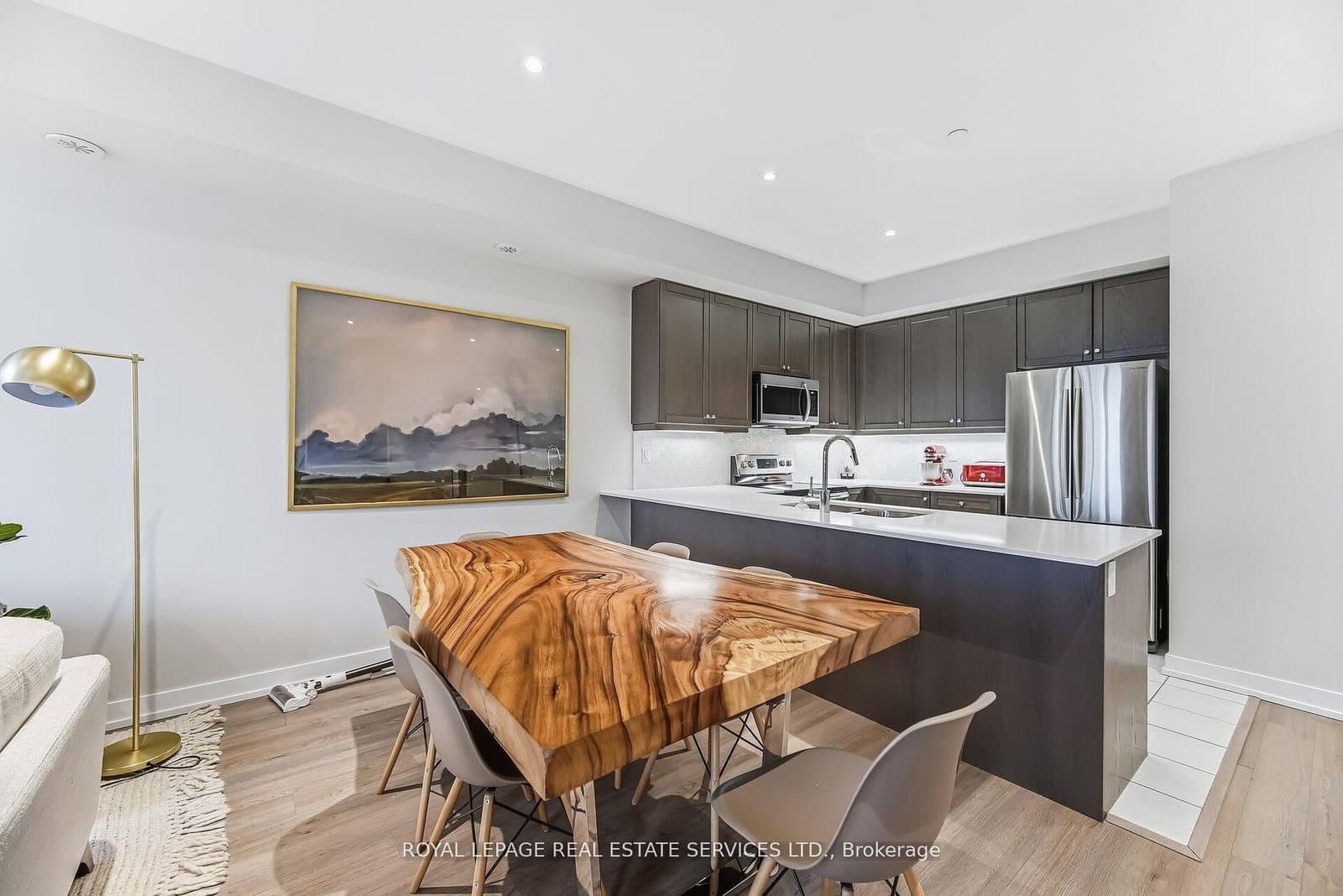 8 Drummond Street, Unit 402 thumbnail 7