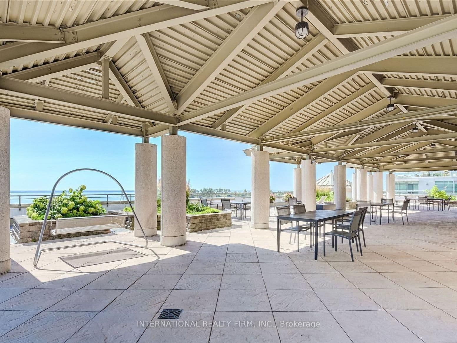 80 Palace Pier Court, Unit PH502 thumbnail 15