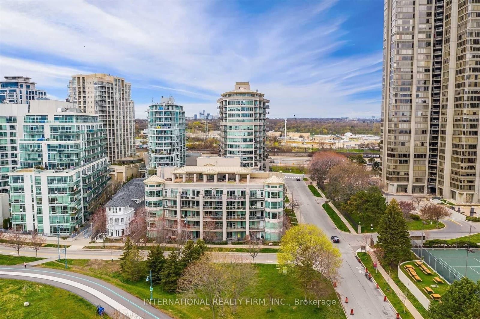 80 Palace Pier Court, Unit PH502 thumbnail 18