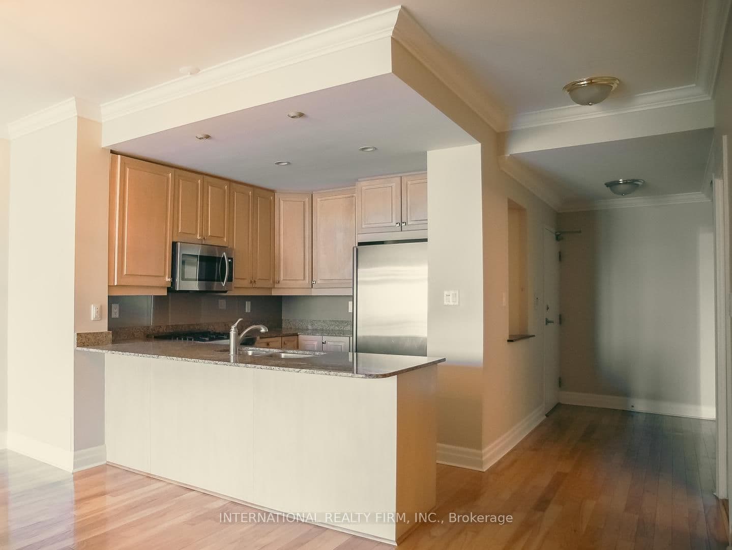 80 Palace Pier Court, Unit PH502 thumbnail 6