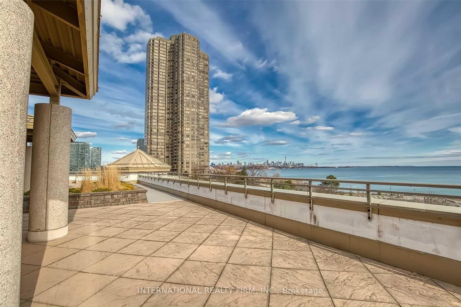 80 Palace Pier Court, Unit PH502 thumbnail 16
