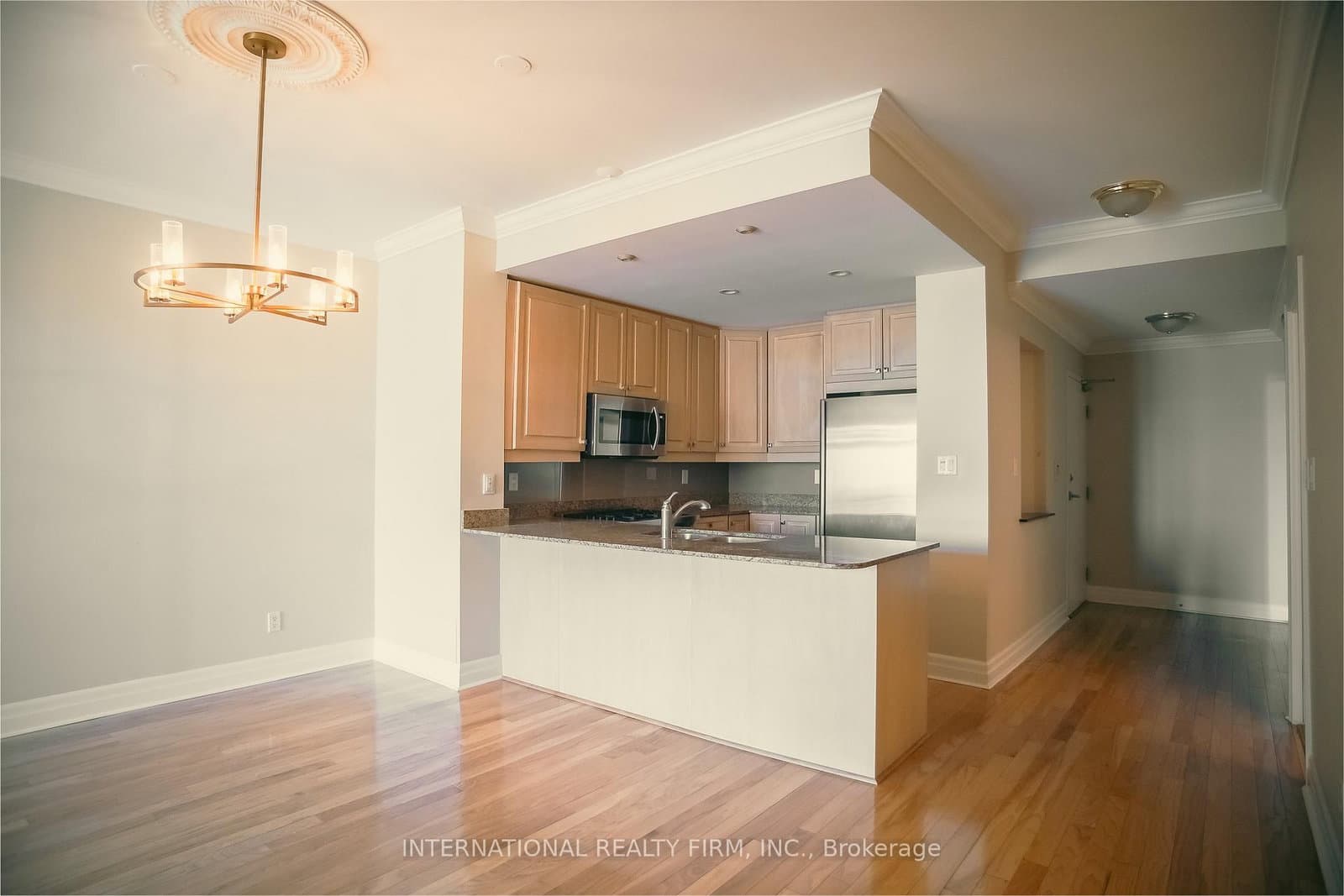 80 Palace Pier Court, Unit PH502 thumbnail 6