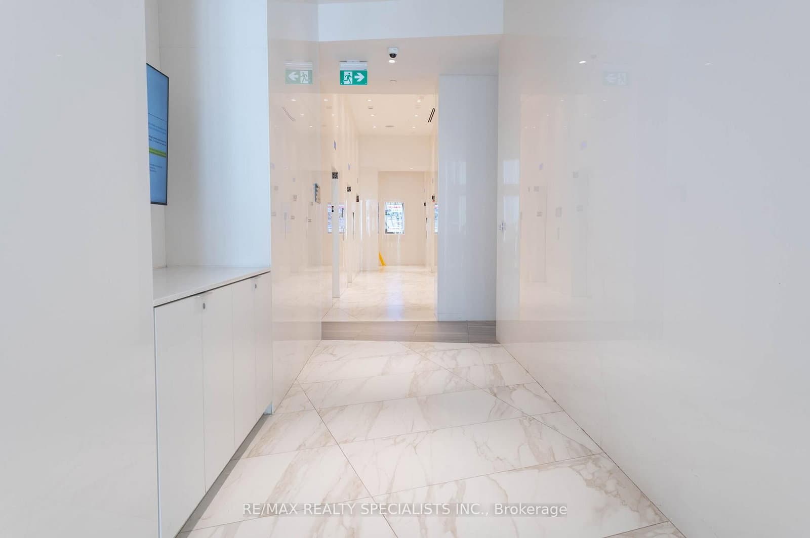 3883 QUARTZ Road, Unit 321 thumbnail 3