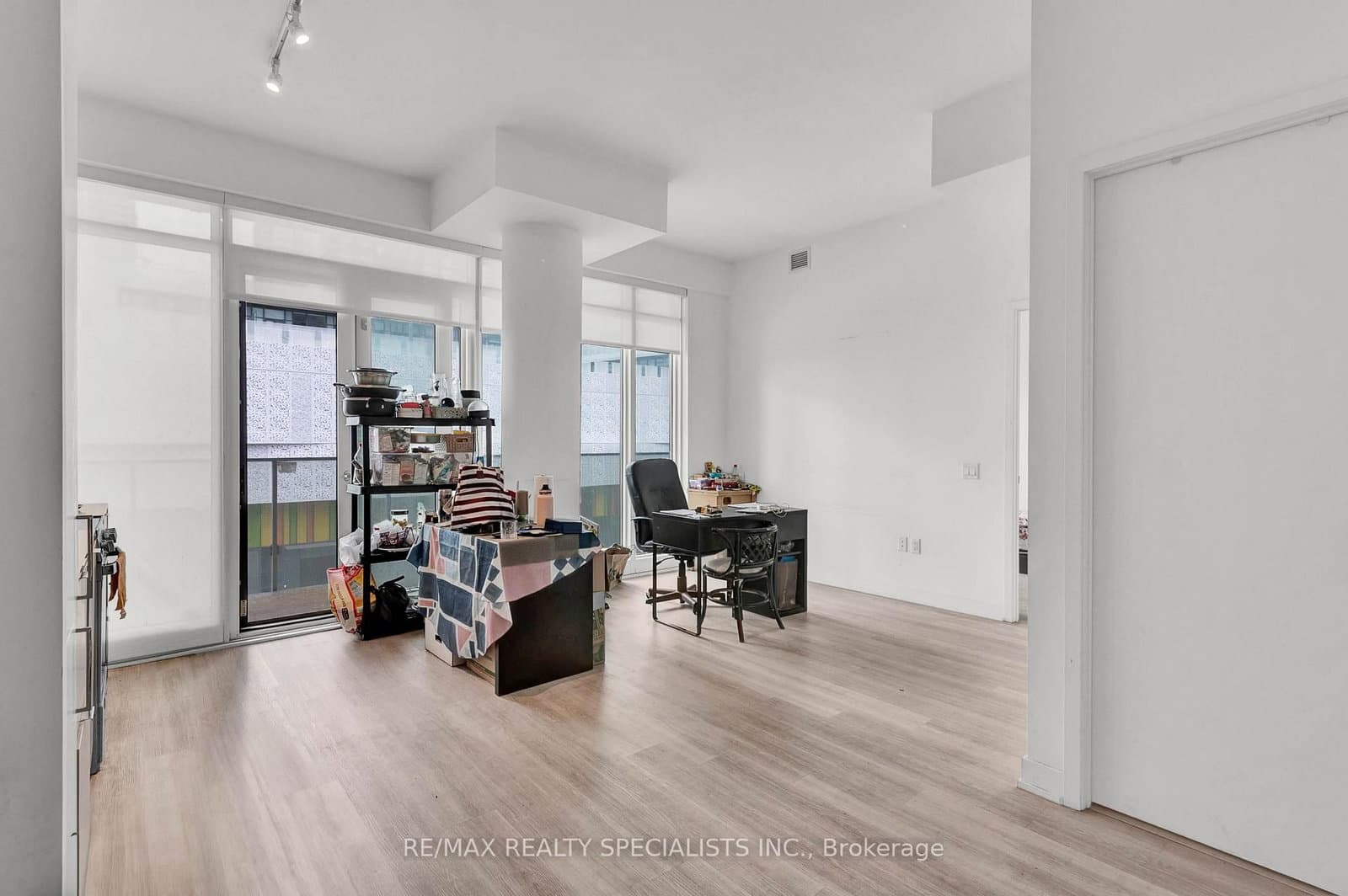 3883 QUARTZ Road, Unit 321 thumbnail 6